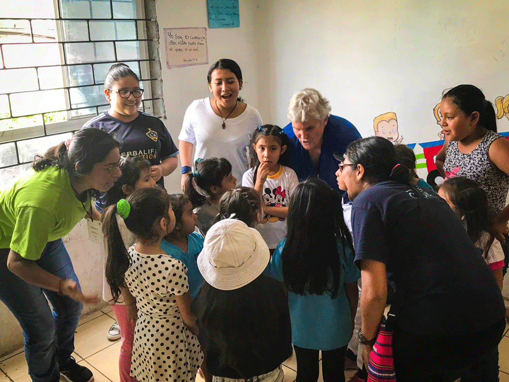 20181114-El-Salvador-IMG_0237-7-web-1000.gif